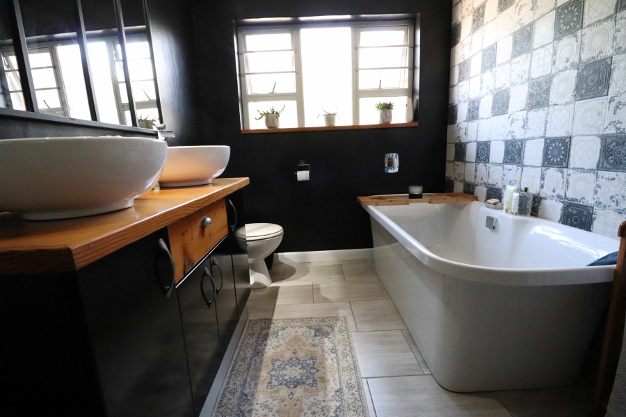4 Bedroom Property for Sale in Sherwood Eastern Cape